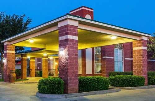 Lubbock Hotel | Quality Suites Lubbock Southwest