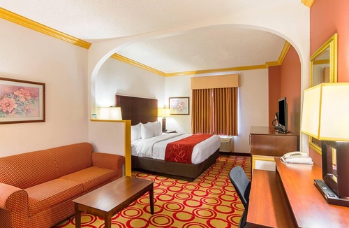 Lubbock Hotel | Quality Suites Lubbock Southwest