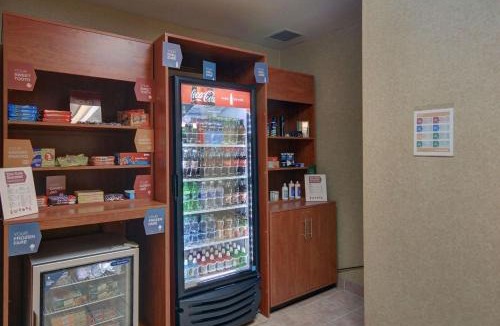 Mabank Hotel | Quality Suites Near Cedar Creek Lake