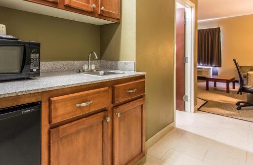 New Iberia Hotel | Quality Suites New Iberia