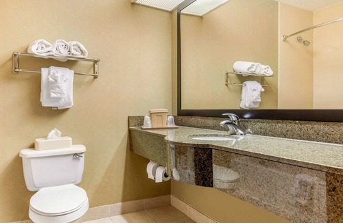 Sherman Hotel | Quality Suites Sherman