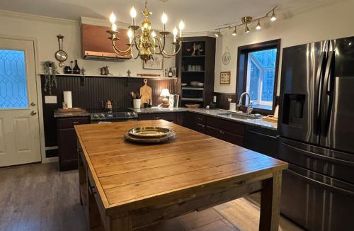 Chesterfield Villa | Qualla Park
