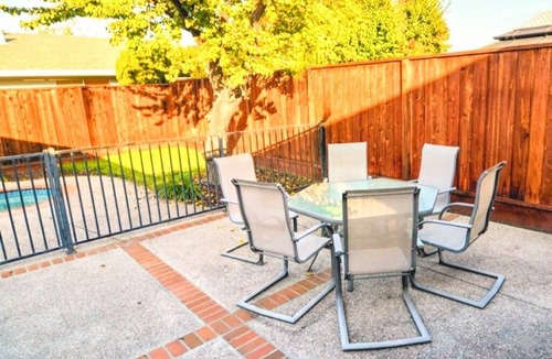 Union City House | Quarry Lake Oasis: Pool, Game Room, Fruit Trees!