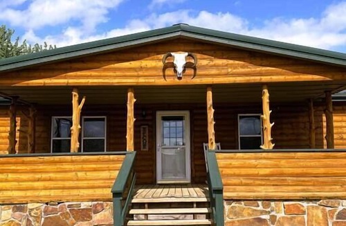 Pawhuska House | Quarter Circle Cross Bunkhouse