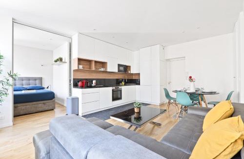 8th Arrondissement Apartment | Quartier Champs-Élysées 1 Bedroom Apartment Free Netflix