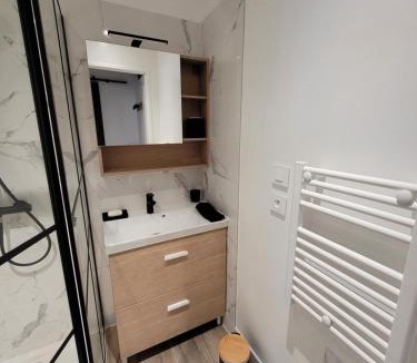 Jouvence Apartment | Quartier République avec terrasse