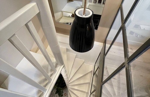 11th Arrondissement Apartment | Quartier Voltaire - Rue Pache