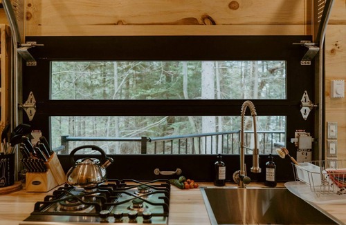 Dysart et al Cabin | Quasi Cabin | Remote Cabin on Private Lake