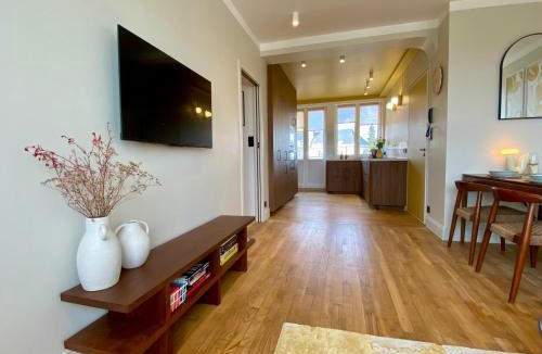 Vire Apartment | Quatorze - Centre-ville, Lumineux, Vue dégagée