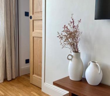Vire Apartment | Quatorze - Centre-ville, Lumineux, Vue dégagée