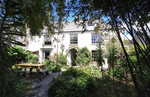 Lostwithiel House | Quay Street