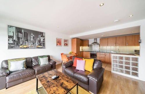 Dundee Apartment | Quayside Apartment - Central Location