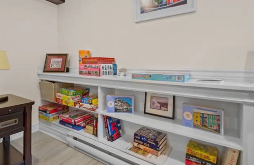 Quidi Vidi House | Quayside Quidi Vidi - Gorgeous 4bdrm with HotTub