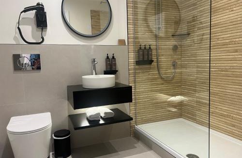 Salisbury House | Qudos