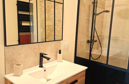 Marsac Bed & Breakfast | Que pour 2, B&B Le Bonheur 1-bedroom/studio with swimming pool and AC , Gers
