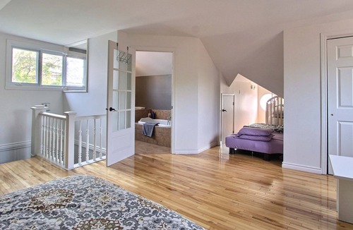 Montcalm House | Quebec City Downtown 2BR 2.5BA 1350sf with 4 free parkings