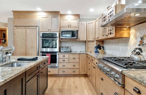 Quechee House | Quechee Club, Hot Tub & Sauna - Fairbanks Haven