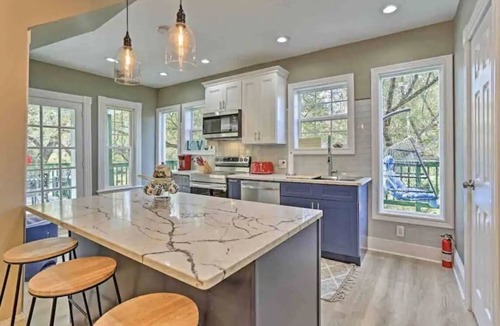 Delhi House | "Queen Anne" A Beautifully Modern Victorian House
