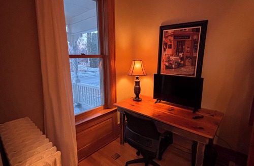 Viroqua House | Queen Anne Stay