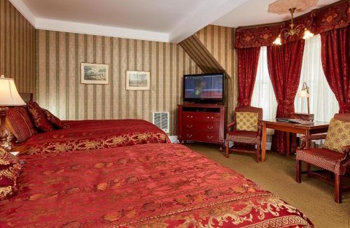 Lower Pacific Heights Hotel | Queen Anne