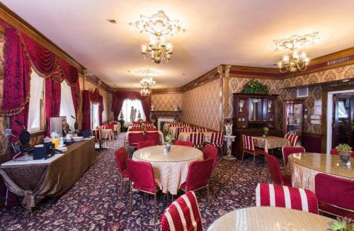 Lower Pacific Heights Hotel | Queen Anne