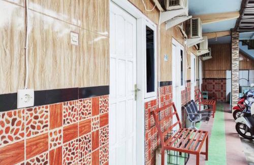 Kediri Hotel | Queen Asri Mitra RedDoorz