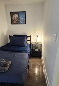 Port Hope House | Queen Bed and single bed for friends