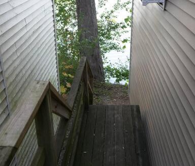 Newtonville Apartment | Queen Bed Beautiful Sunset w River view Fast WiFi
