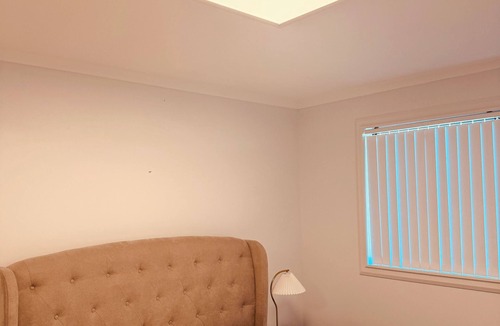 Moruya House | Queen bed room.