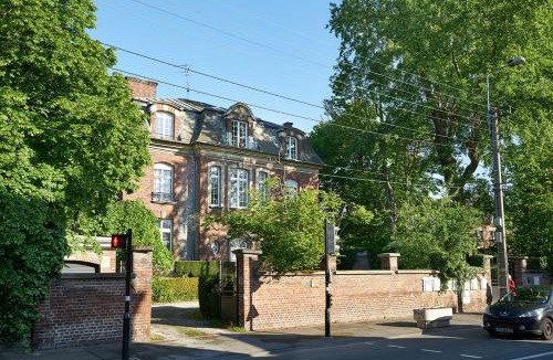 Sart-Babylone Bed & Breakfast | Queen Christine