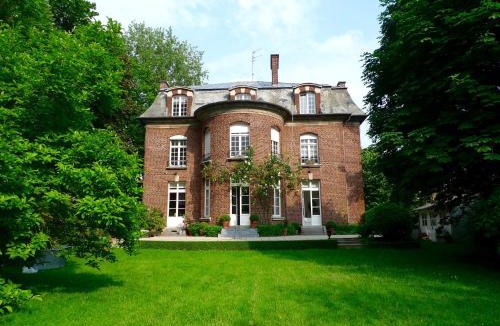 Sart-Babylone Bed & Breakfast | Queen Christine