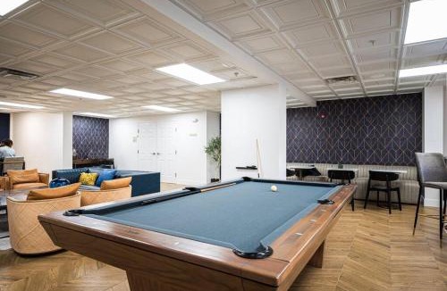 Charlotte Center City Apartment | Queen City Classic