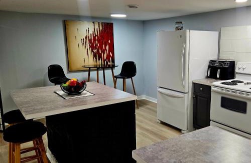 Regina House | Queen City Comfort