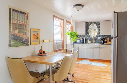 South End Apartment | Queen City Lakeside Apartment