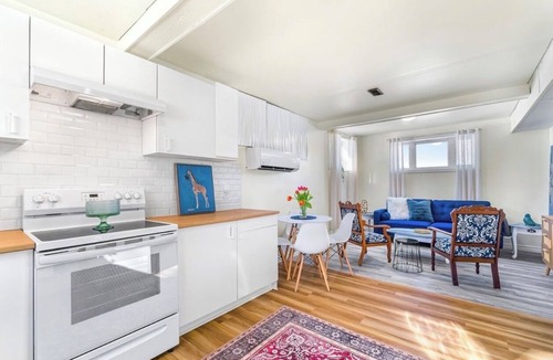 Charlottetown Apartment | Queen Elizabeth 1