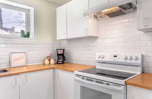 Charlottetown Apartment | Queen Elizabeth 1