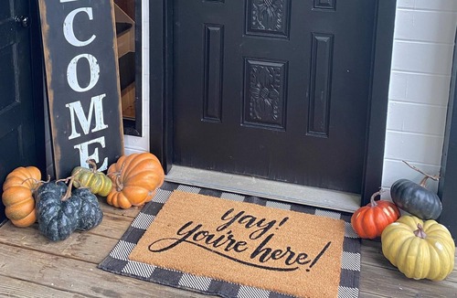 Roslyn House | Queen Ensuite with Bath - Park View