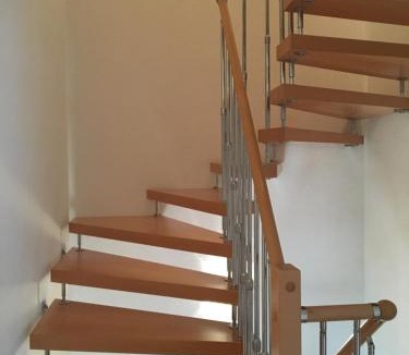 Rolle House | Queen Guest Room