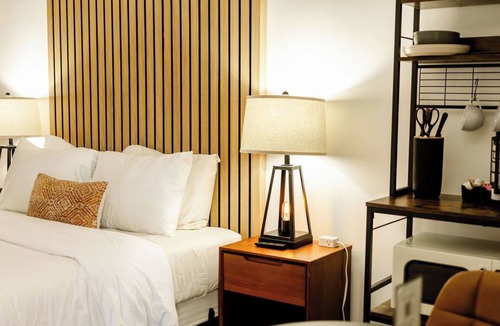 San Angelo Hotel | Queen Mini Suite at Angoria