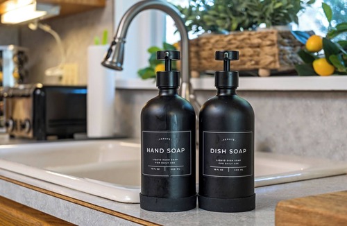 North Queen Anne Apartment | Queen of Seattle