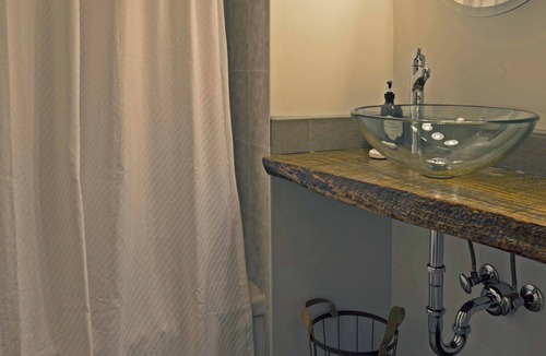 Old Town Historic District Bed & Breakfast | Queen Regent