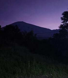 Sembalunbumbung Hotel | Queen Rinjani Stay & Café