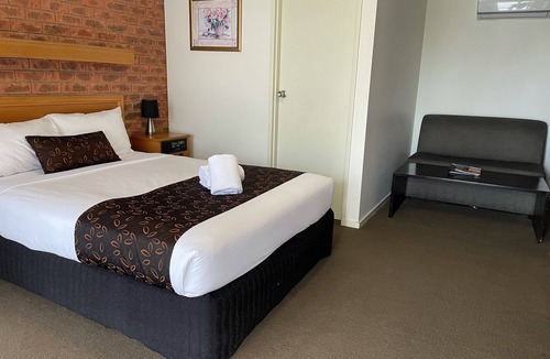 Wangaratta Bed & Breakfast | QUEEN ROOM