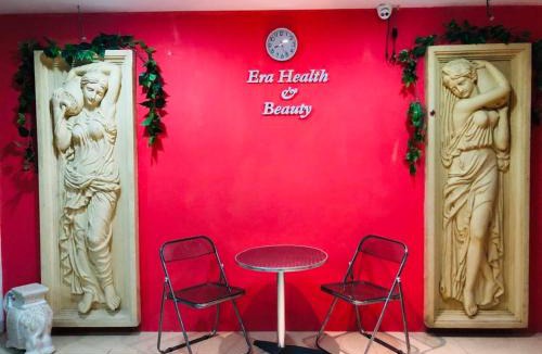 Ladang Sekolah House | Queen room with shared bathroom