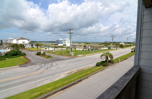 Topsail Beach Condo | Queen's Grant B-105 Rustic Charm, Oceanfront Views