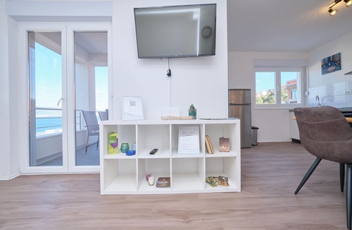 Mastrinka Apartment | Queen's Lodge Mastrinka by Litto