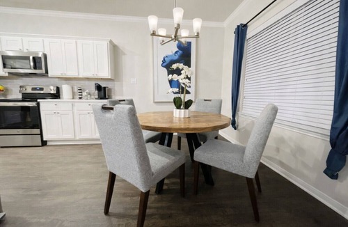 Leon Junction Apartment | Queen`s Quarters @ SPG Europa in Temple TEXAS