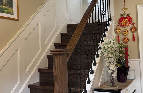 Yonge-Eglinton House | Queen-size bed room in midtown Toronto