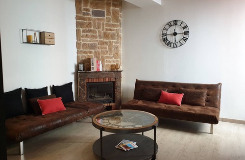 Soual House | Queen Size Bed Suite with private lounge and terrace