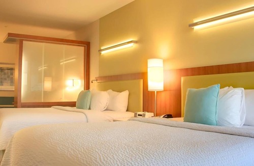 Moosic Hotel | Queen w/Sofa | SpringHill Scranton | PNC Field, Festivals, Mohegan | 2 Units